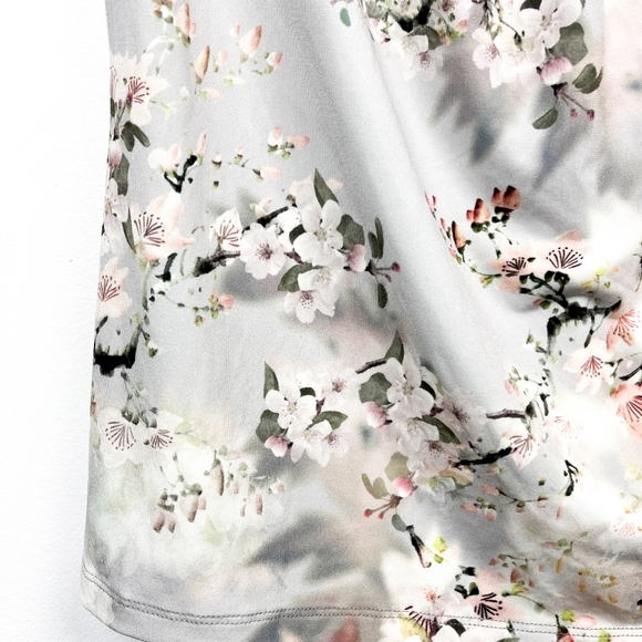 Calvin Klein Grey Sleeveless Floral Blouse - Picture 5 of 10